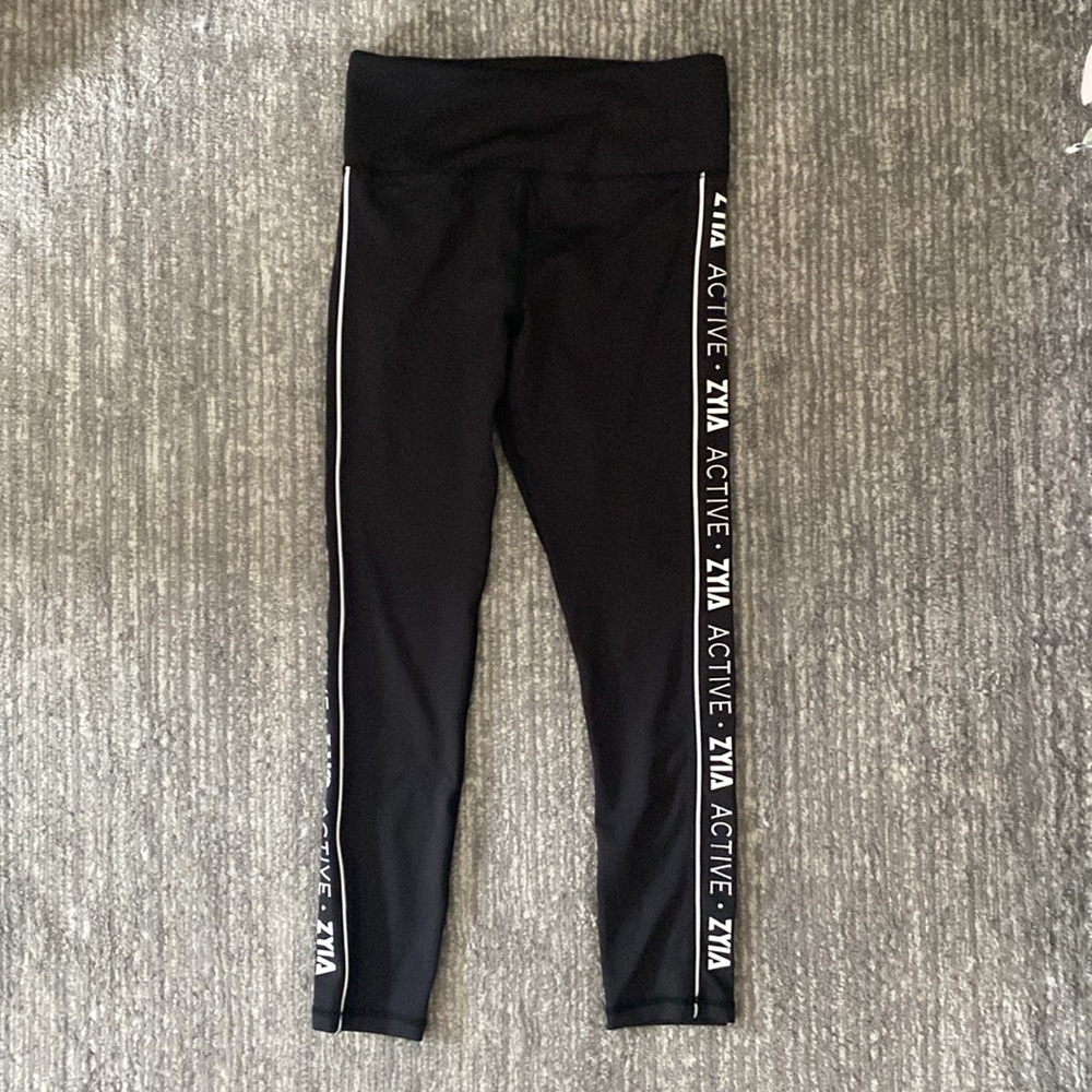 ZYIA Active Black Light n Tight Hi-rise legging.